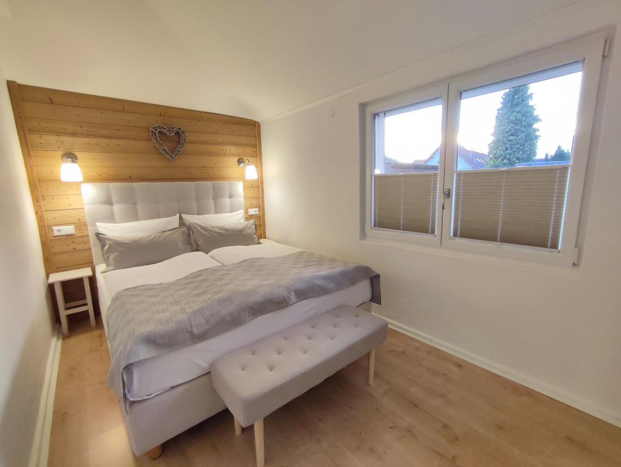Boutique-Hotel Krone Denzlingen Phòng bức ảnh